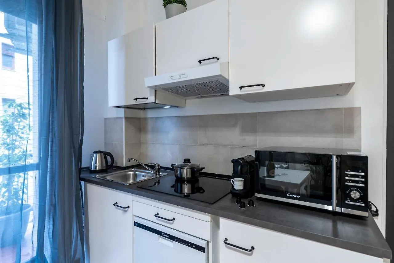 Apartment Suite 1,2 Porta Milano Centro Parking Free Italy